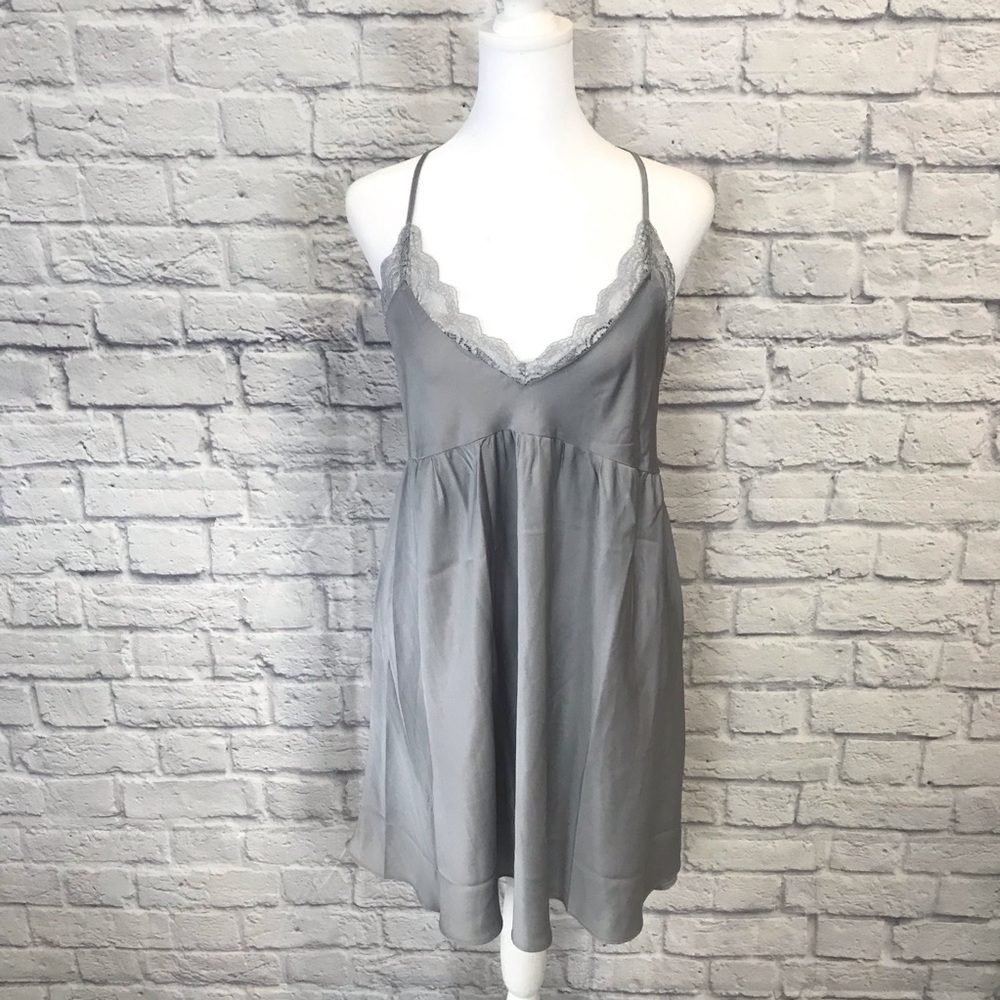 Flora Nikrooz Gray Satin Babydoll Nightgown Womens Sz S Butterfly Racerback New